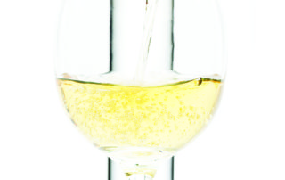 White Wine and glass, Enlightening Guide to Wine
