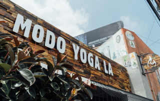 Modo-Yoga-LA-Sign