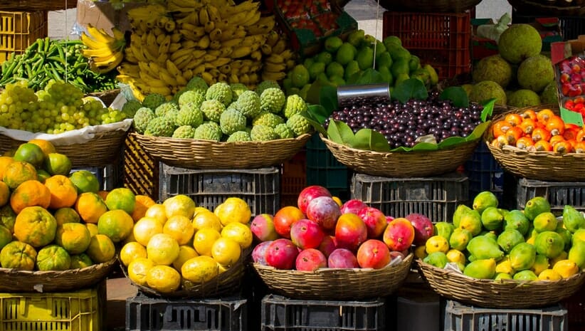 farmers' market produce 