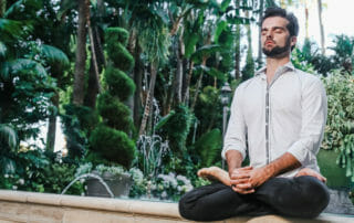 Ben Decker Shows how to prepare for Meditation