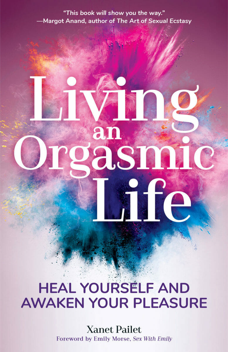 Living an Orgasmic Life Book Cove r